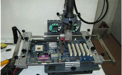 BGA返修臺(tái)的焊接 BGA返修臺(tái)的焊接